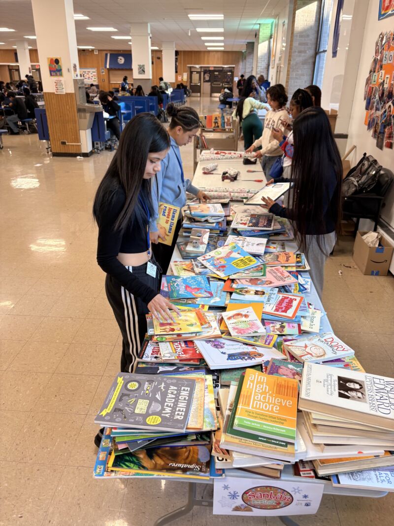 Image for the Tweet beginning: Today was our annual Santa’s