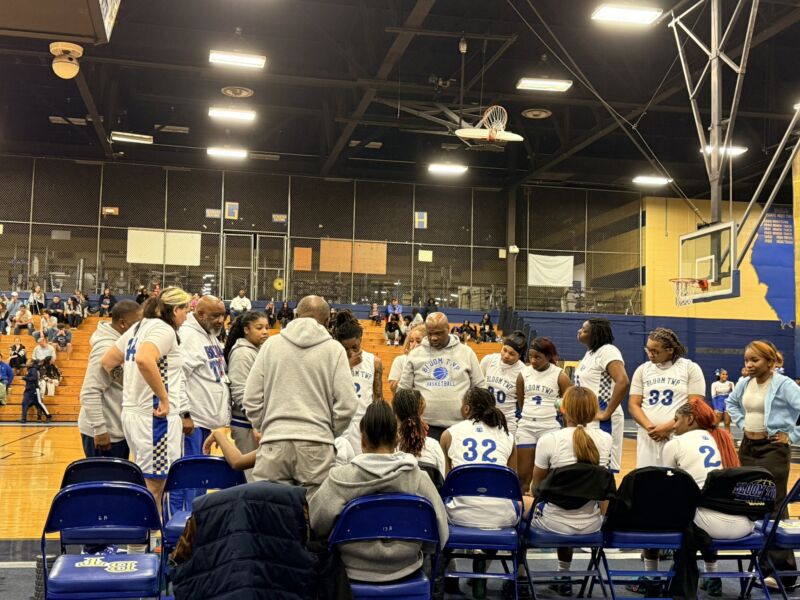 Image for the Tweet beginning: Bloom versus LWE @BloomTwpSports @PrincipalKeene