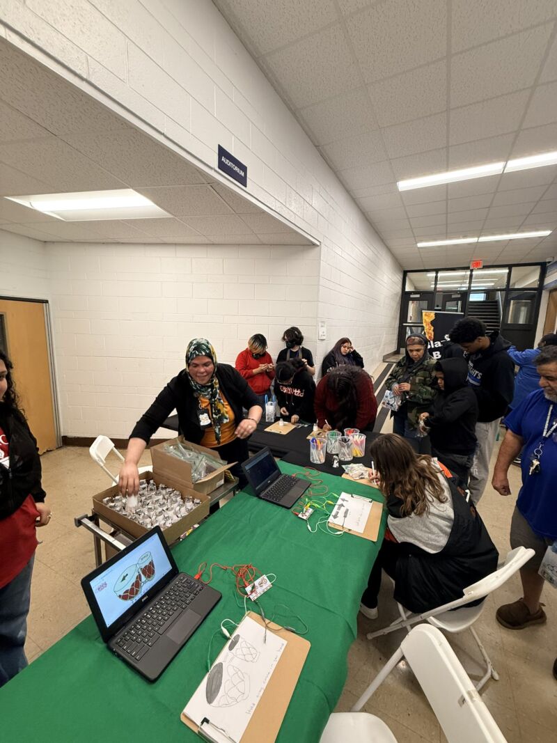 Image for the Tweet beginning: Science Expo 