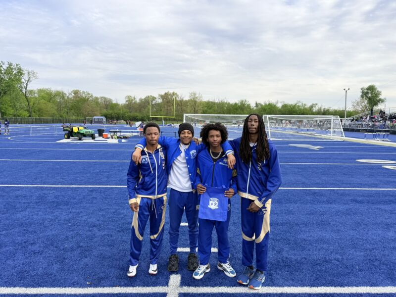 Image for the Tweet beginning: Track and Field Senior Night